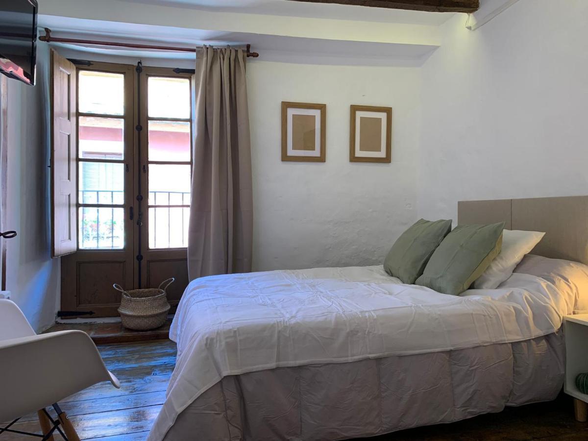 Maison del Arc Jaca Extérieur photo